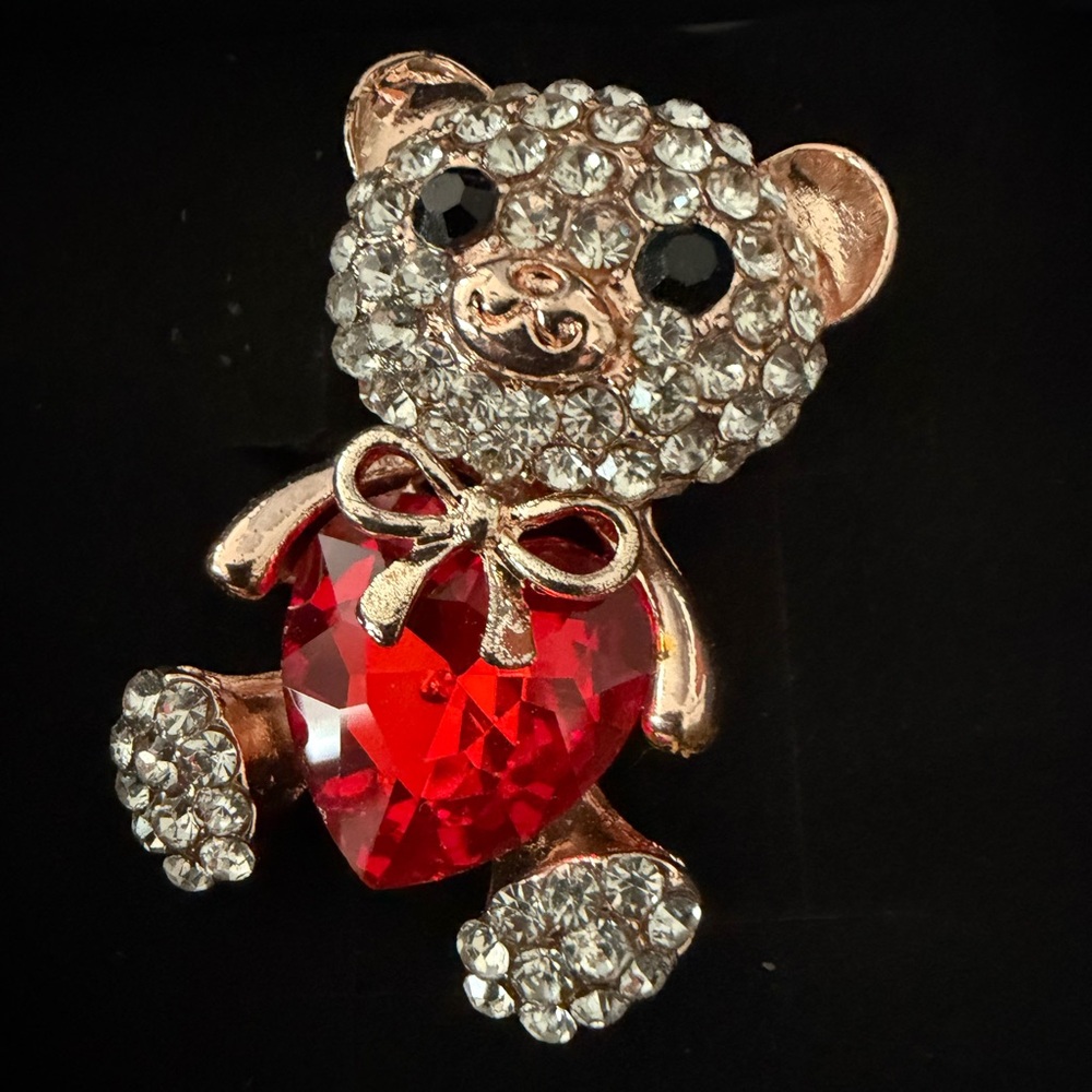Elegant Sparkling Bear Brooch with Red Heart
